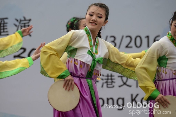 Folk Dance (595)