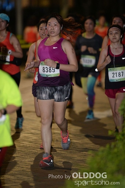 Nike10K (372)