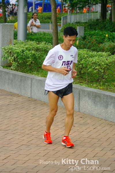 SG201673