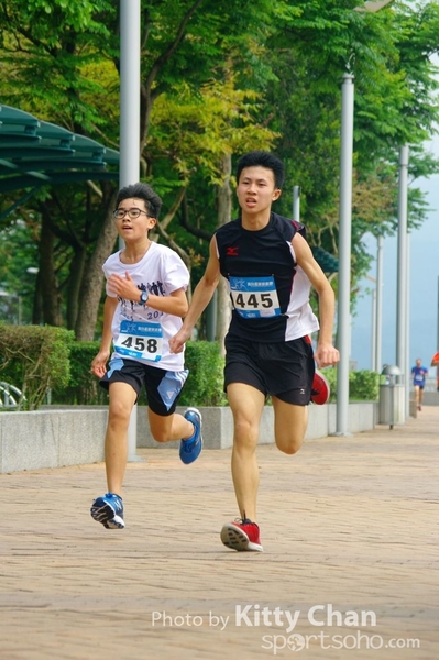 SG201819