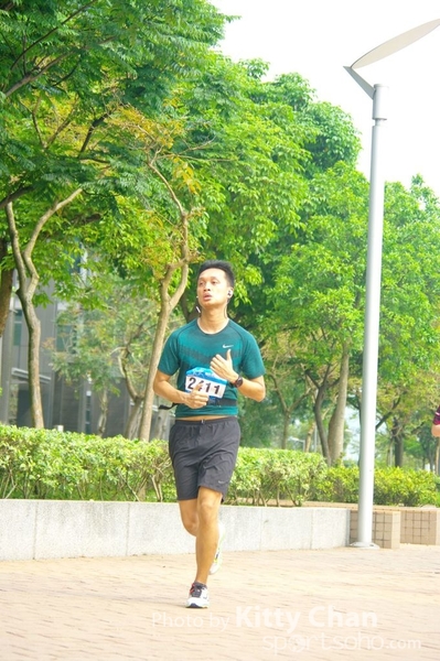 SG202381