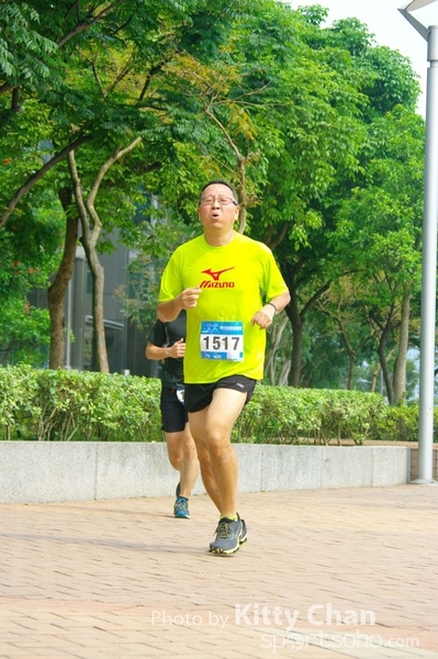 SG202449