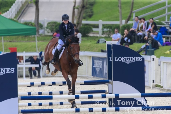 LonginesJumping_008