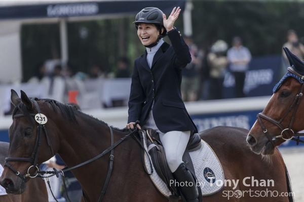 LonginesJumping_020