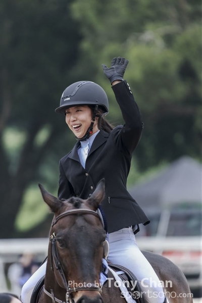 LonginesJumping_030