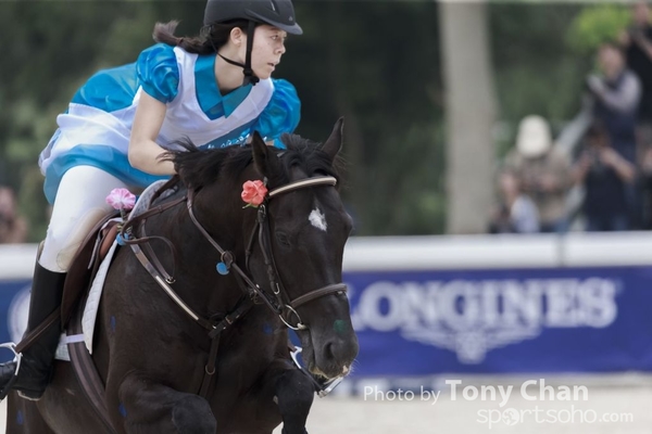 LonginesJumping_095