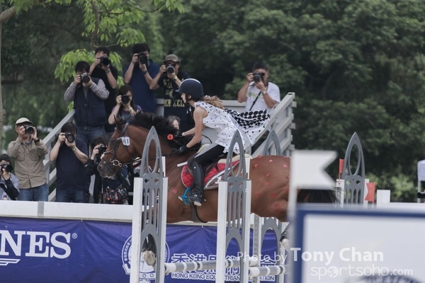 LonginesJumping_104