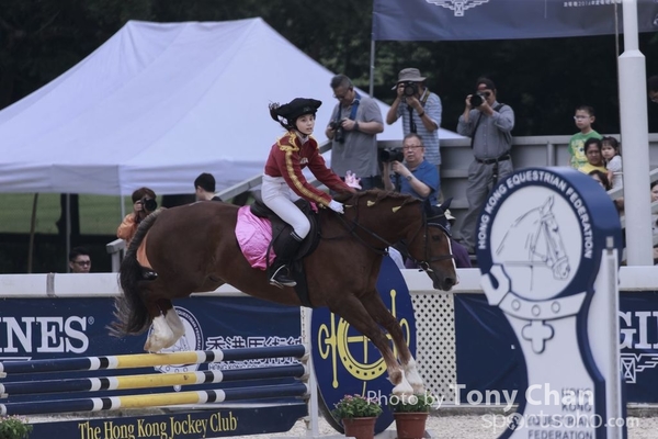 LonginesJumping_151