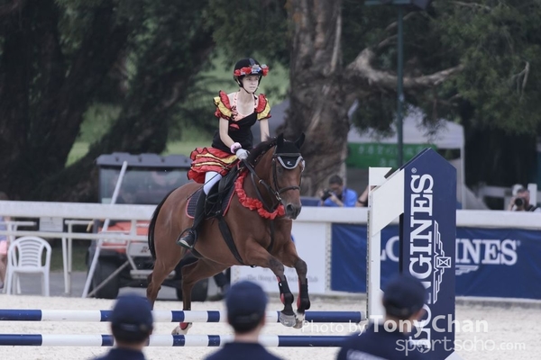LonginesJumping_158