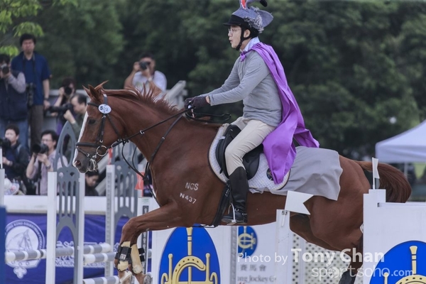LonginesJumping_181