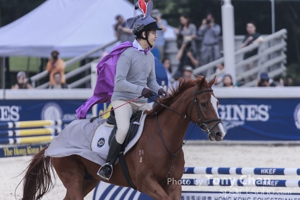 LonginesJumping_182