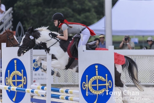 LonginesJumping_186