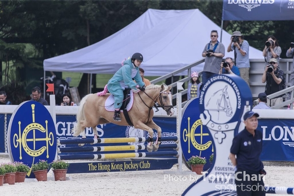 LonginesJumping_189