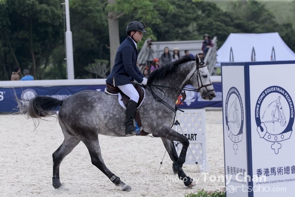 LonginesJumping_244