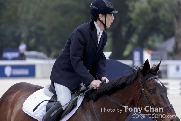LonginesJumping_257