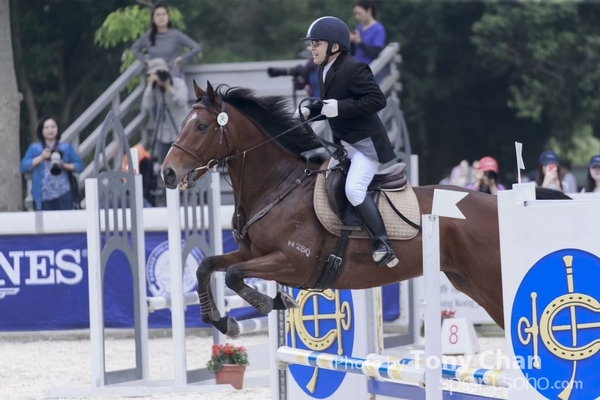 LonginesJumping_264