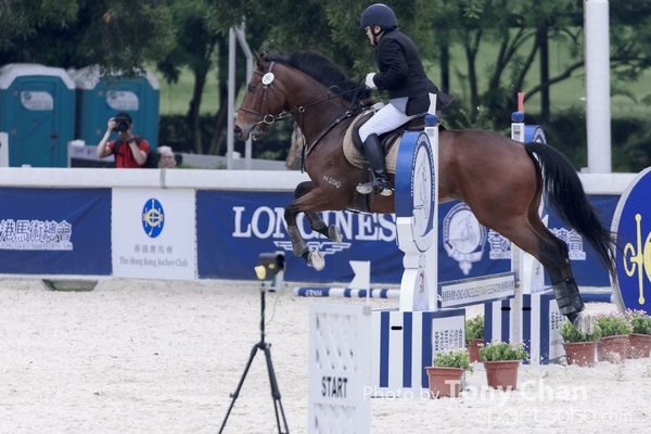 LonginesJumping_268