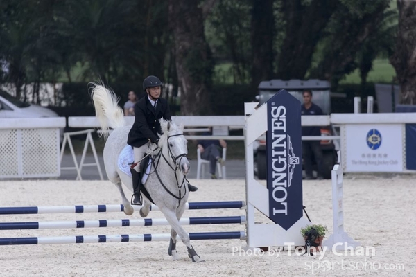 LonginesJumping_287
