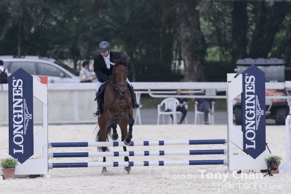 LonginesJumping_291