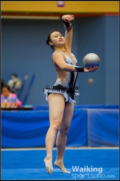 2016-04-24 Gymnastics - Ball 0001