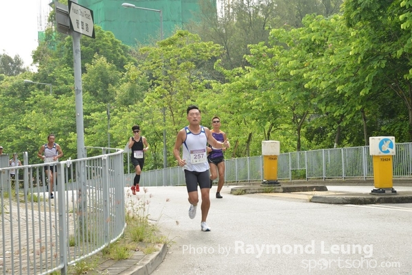 Raymond Leung 49