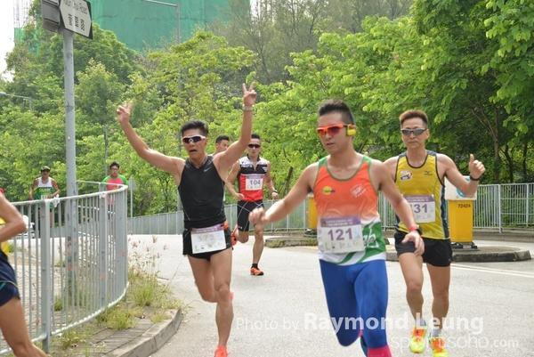 Raymond Leung 76