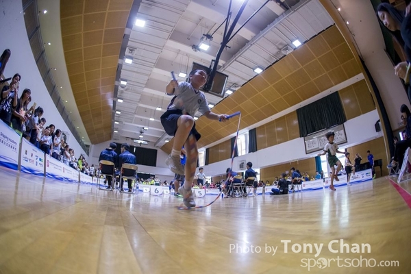 Skipping_037