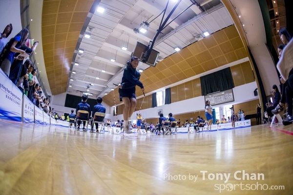 Skipping_058