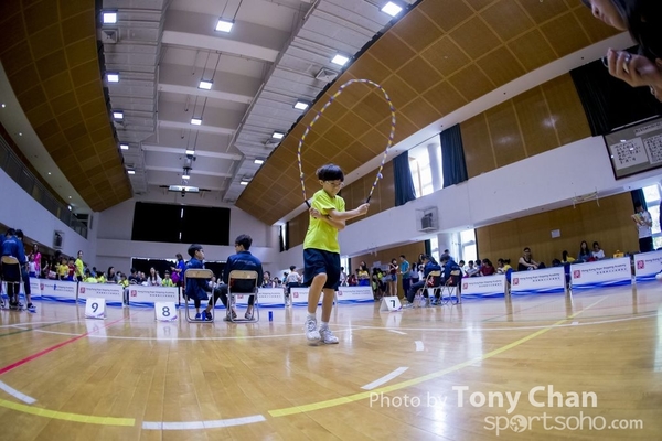 Skipping_086