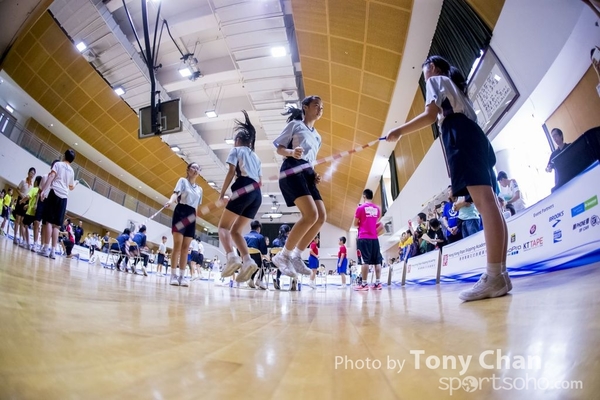 Skipping_149