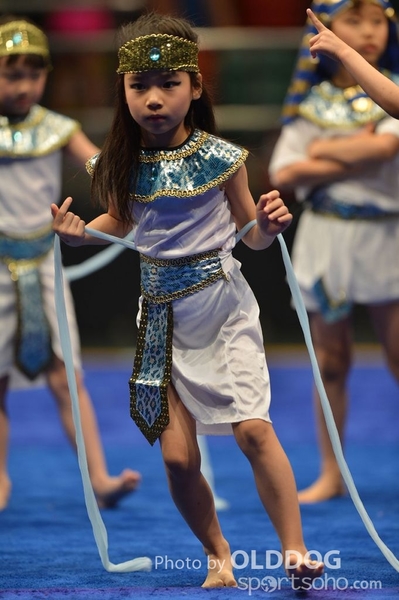 Gymnastics (400)