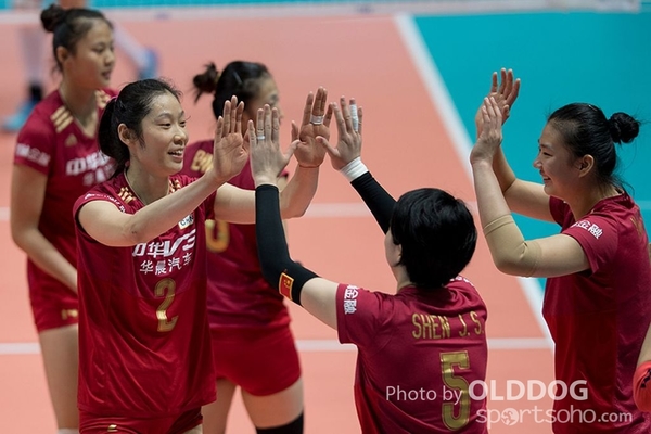 Volleyball D1 (140)