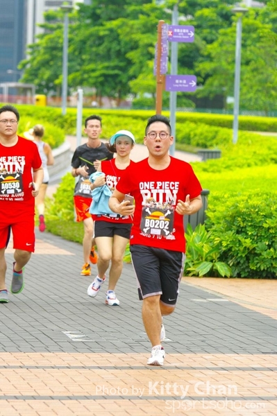 SG201302