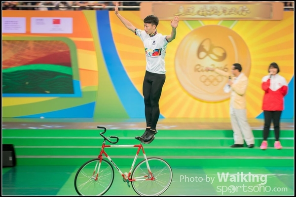 2016-08-28 China Olympus Team (pm) 0151