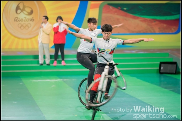 2016-08-28 China Olympus Team (pm) 0155