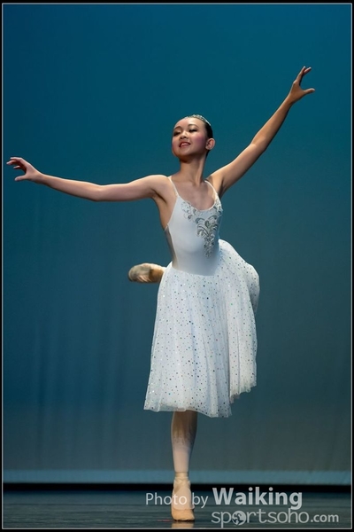 2016-10-02 Solo Dance 0528