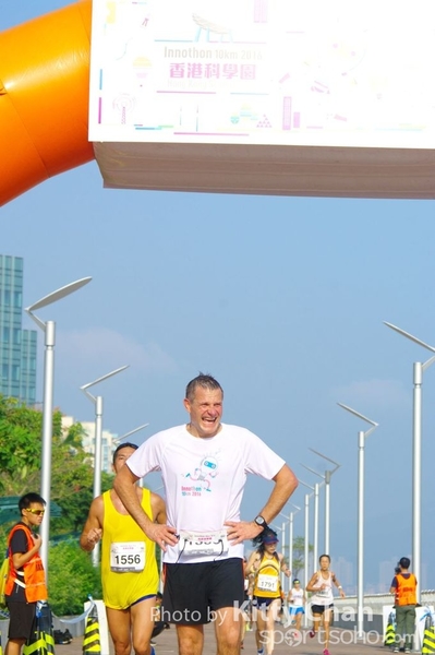 SG201110