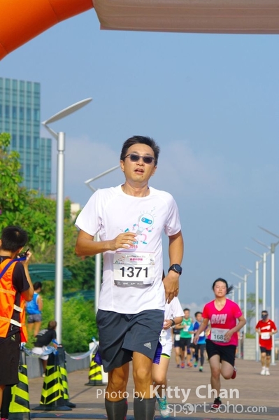 SG201327
