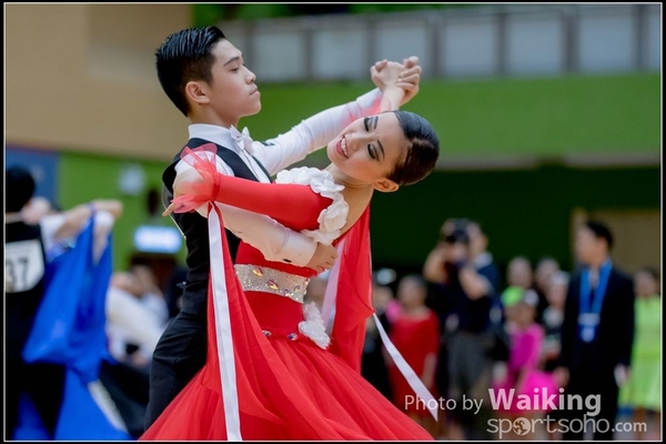 2016-12-04 Dance 0611