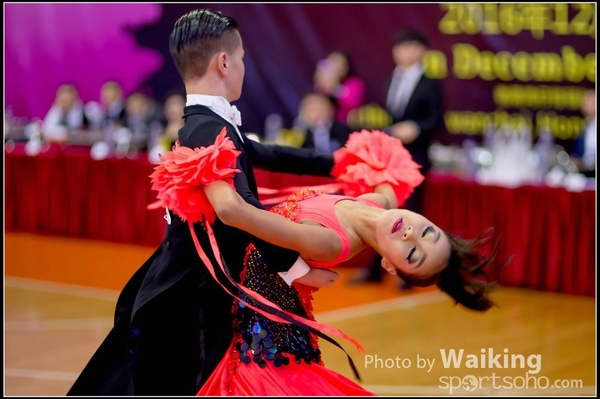 2016-12-24 Dance 1027