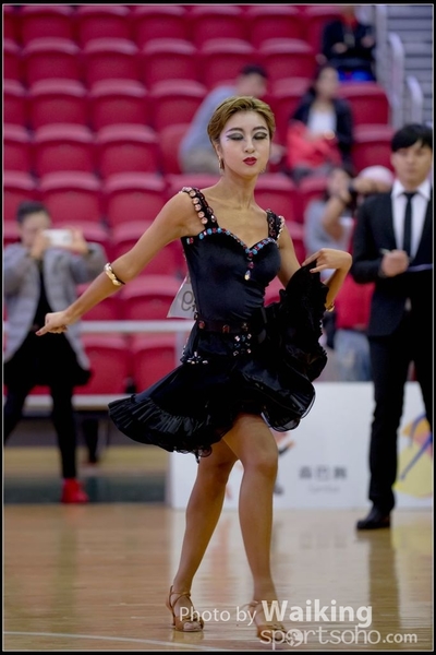 2016-12-24 Dance 1054