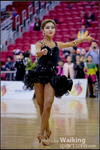 2016-12-24 Dance 1068