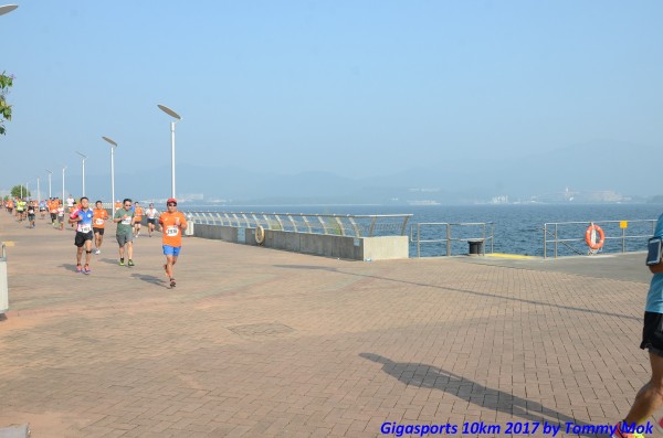 GNDR01758