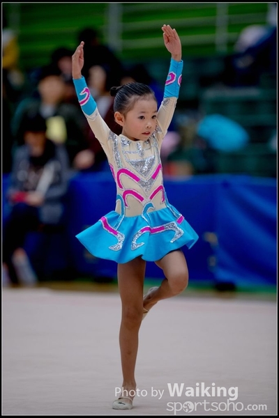 2017-11-25 Rhythmic Gym 1050