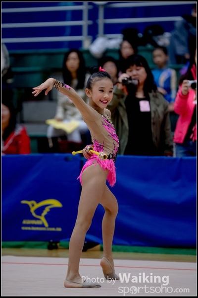 2017-11-25 Rhythmic Gym 1063