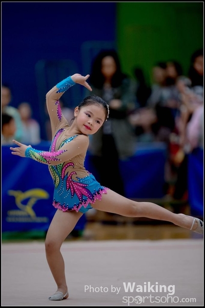 2017-11-25 Rhythmic Gym 1086