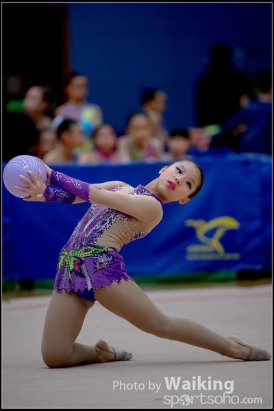 2017-11-25 Rhythmic Gym 2046