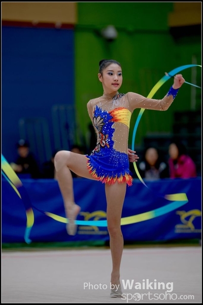 2017-11-26 Rhythmic Gym 1037