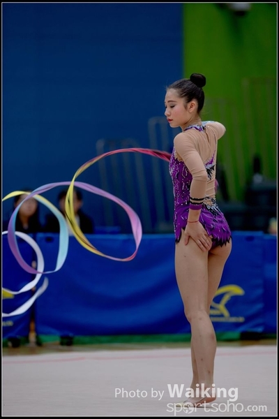 2017-11-26 Rhythmic Gym 1093