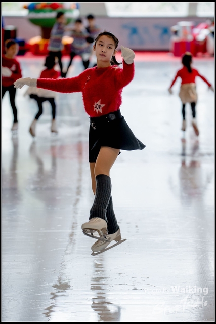 2017-12-23 Xmas Skating 0001